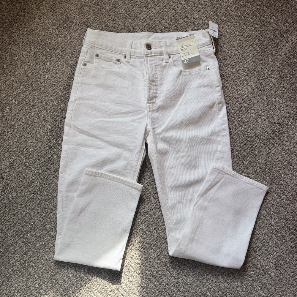 GAP High Rise Vintage Slim Jeans in white - Picture 2 of 6